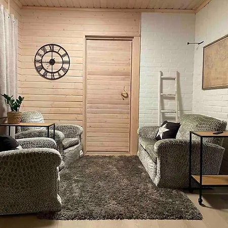 Casa de Férias Lyxfaellan Kemionsaari